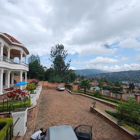 Hotel Step Town Kigali Esterno foto